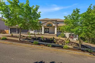 16333 SW Timberland Dr, Beaverton, OR 97007 - Photo 2