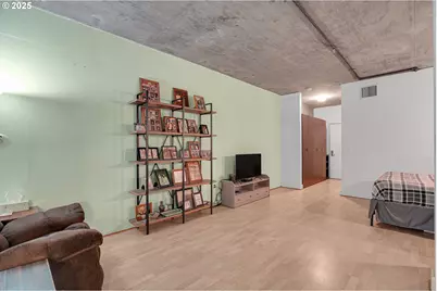 411 NW Flanders St #312, Portland, OR 97209 - Photo 6