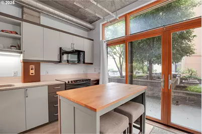 411 NW Flanders St #312, Portland, OR 97209 - Photo 12
