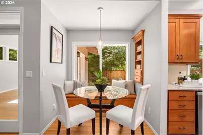 5002 SW Orchard Ln, Portland, OR 97219 - Photo 12