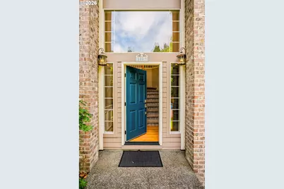 5002 SW Orchard Ln, Portland, OR 97219 - Photo 2