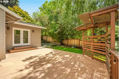 5002 SW Orchard Ln, Portland, OR 97219 - Photo 28