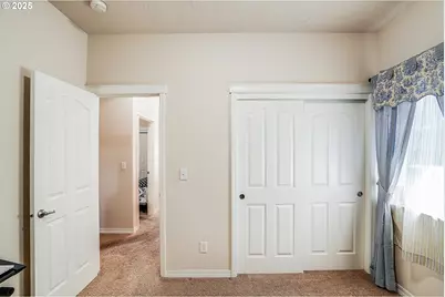 1231 SW 3rd Ave, Mill City, OR 97360 - Photo 26