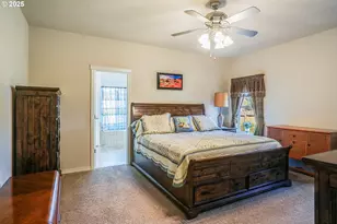 1231 SW 3rd Ave, Mill City, OR 97360 - Photo 32