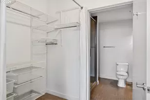 949 NW Overton St, Portland, OR 97209 - Photo 18