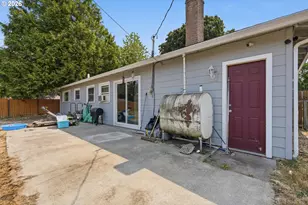 18149 SE Lincoln St, Portland, OR 97233 - Photo 36