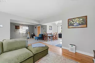 18149 SE Lincoln St, Portland, OR 97233 - Photo 10