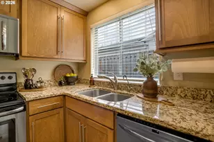 7165 SW Sorrento Rd, Beaverton, OR 97008 - Photo 20