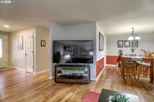 7165 SW Sorrento Rd, Beaverton, OR 97008 - Photo 10