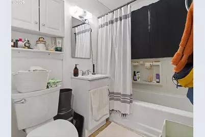 914 W 39th St, Vancouver, WA 98660 - Photo 16