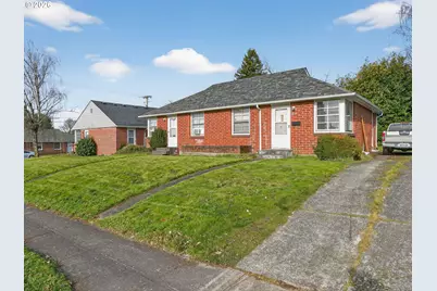 914 W 39th St, Vancouver, WA 98660 - Photo 2