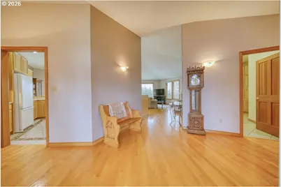 33750 Luttrell Farms Dr, Saint Helens, OR 97051 - Photo 4