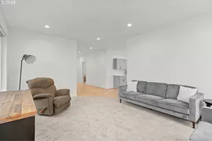 253 S Goble Creek Rd, Kelso, WA 98626 - Photo 10