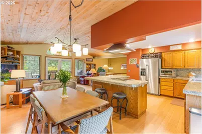 14550 NE Spring Creek Ln, Newberg, OR 97132 - Photo 10