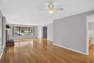 15805 NE Thompson St, Portland, OR 97230 - Photo 10