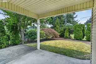15805 NE Thompson St, Portland, OR 97230 - Photo 36