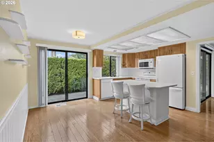 15805 NE Thompson St, Portland, OR 97230 - Photo 18