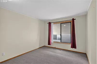 15805 NE Thompson St, Portland, OR 97230 - Photo 28