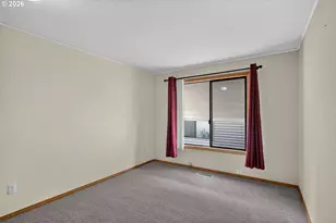 15805 NE Thompson St, Portland, OR 97230 - Photo 28