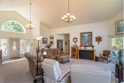 4300 Oak Hill Rd, Roseburg, OR 97471 - Photo 10