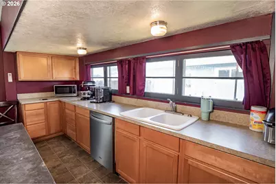 1119 Ash Ave, Cottage Grove, OR 97424 - Photo 12