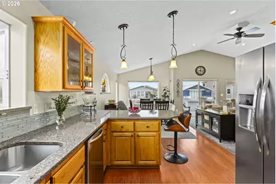 17809 NE Marine Dr #C3, Portland, OR 97230 - Photo 18