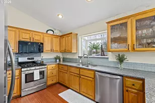 17809 NE Marine Dr, Portland, OR 97230 - Photo 18