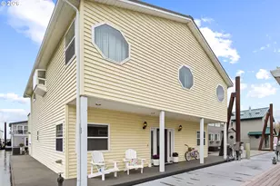 17809 NE Marine Dr, Portland, OR 97230 - Photo 40