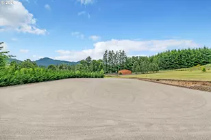 453 Riverwood Ln, Oakland, OR 97462 - Photo 8