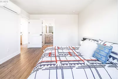 12252 Meadowlawn Dr, Oregon City, OR 97045 - Photo 12