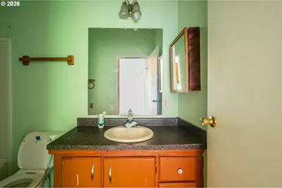1633 Maple St, Florence, OR 97439 - Photo 16