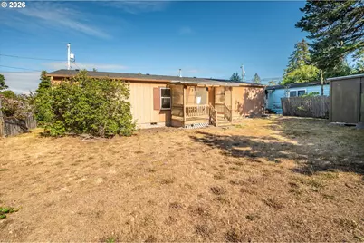 1633 Maple St, Florence, OR 97439 - Photo 40