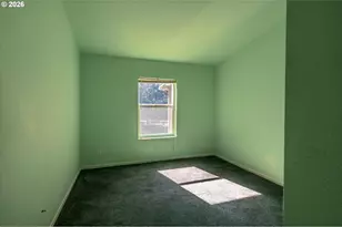 1633 Maple St, Florence, OR 97439 - Photo 10
