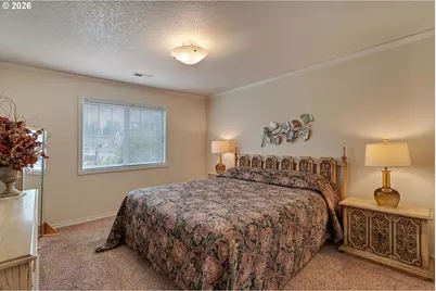 2925 SE Cleveland Dr, Gresham, OR 97080 - Photo 24