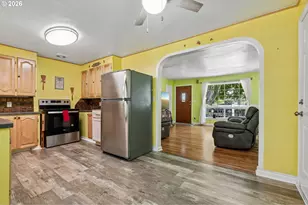 1915 23rd St NE, Salem, OR 97301 - Photo 12