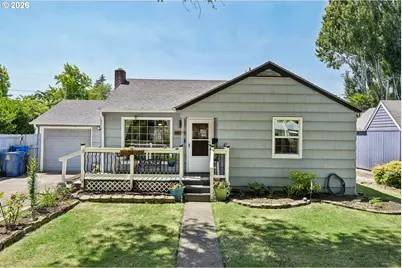 1915 23rd St NE, Salem, OR 97301 - Photo 1