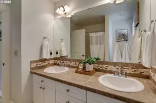 9130 N Seneca St, Portland, OR 97203 - Photo 32