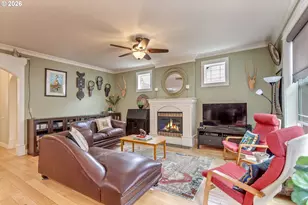 9130 N Seneca St, Portland, OR 97203 - Photo 8