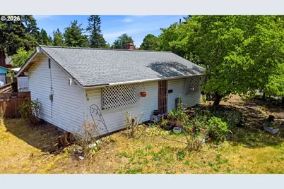 1808 NE 114th Pl, Portland, OR 97220 - Photo 1