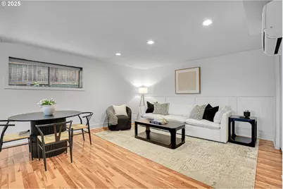 8325 SW Terwilliger Blvd, Portland, OR 97219 - Photo 12