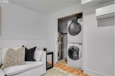 8325 SW Terwilliger Blvd, Portland, OR 97219 - Photo 18