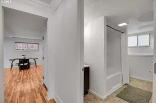 8325 SW Terwilliger Blvd, Portland, OR 97219 - Photo 26