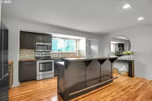 8325 SW Terwilliger Blvd, Portland, OR 97219 - Photo 16