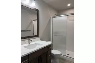 440 W Harrison St, Roseburg, OR 97471 - Photo 18