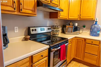 634 Waverly Dr SE, Albany, OR 97322 - Photo 8