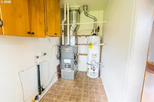 634 Waverly Dr SE, Albany, OR 97322 - Photo 10