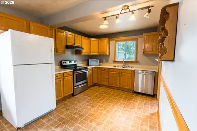 634 Waverly Dr SE, Albany, OR 97322 - Photo 12