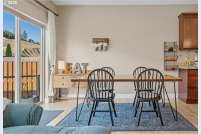 623 N V St, Washougal, WA 98671 - Photo 16