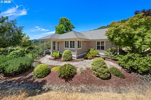 420 Cascara Ln, Roseburg, OR 97471 - Photo 6