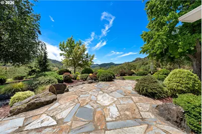 420 Cascara Ln, Roseburg, OR 97471 - Photo 6